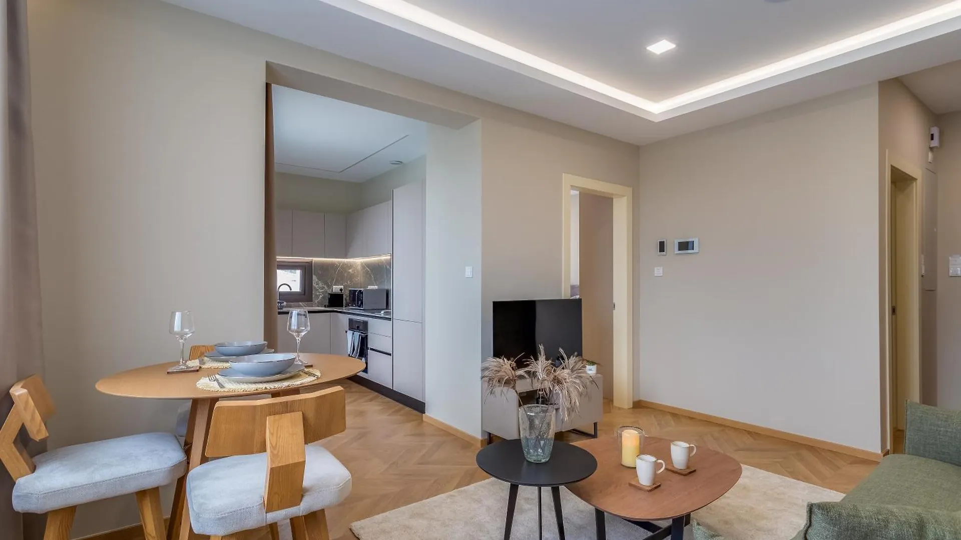 Apartment Pantio Living Residence Meneou