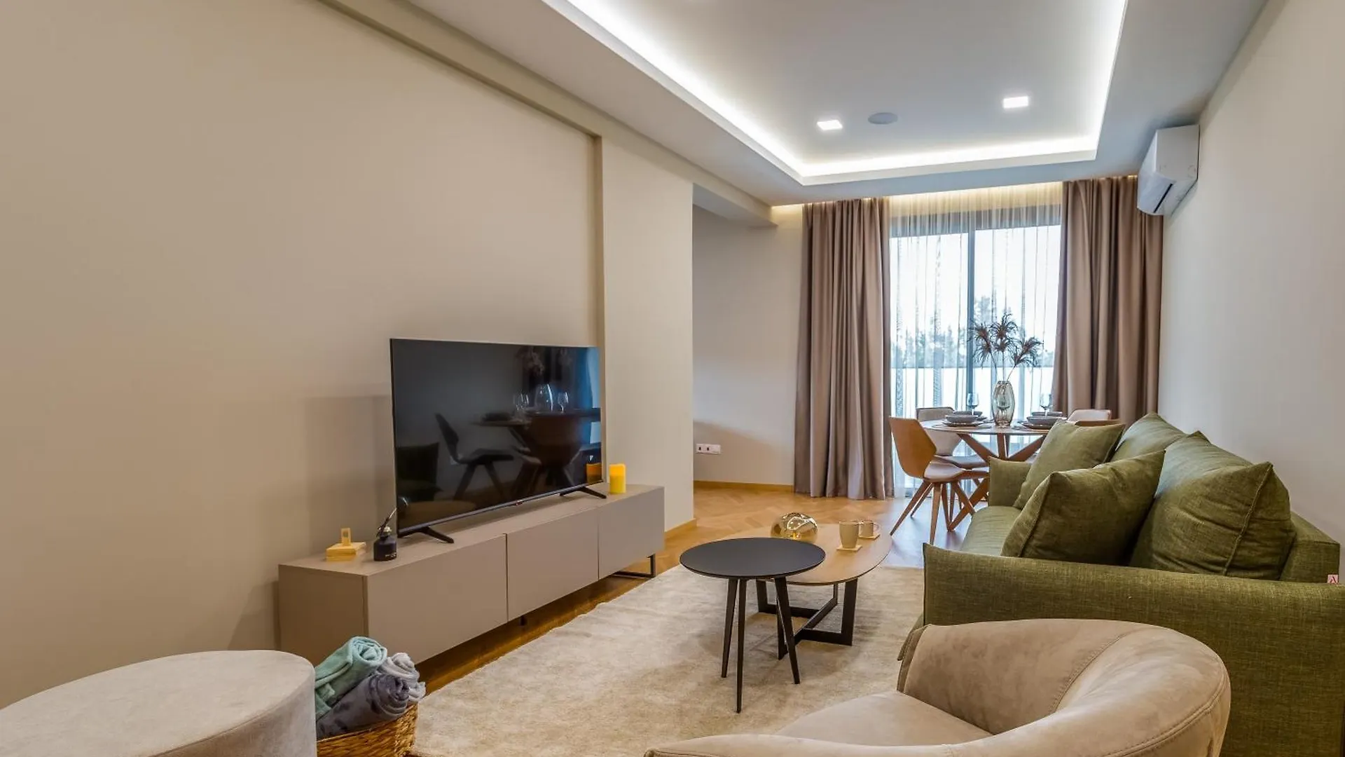Pantio Living Residence Meneou Apartment
